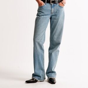 Abercrombie & Fitch The ‘90s Baggy Low Rise
